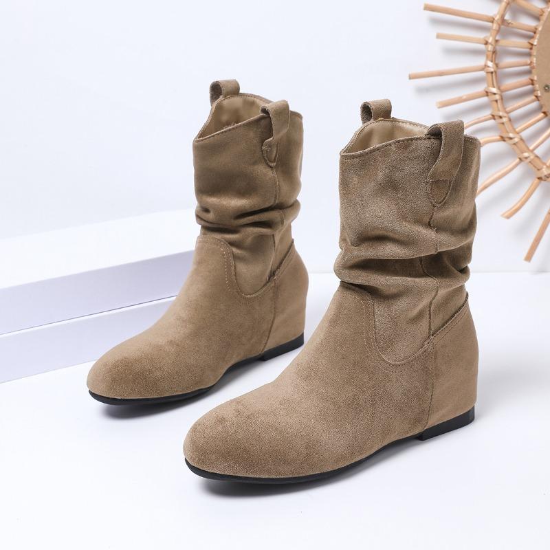 Round Toe Pleated Stack Boots Women's 2025 Winter New Plus-size Retro Sleeve Wedge Mid-leg Boots