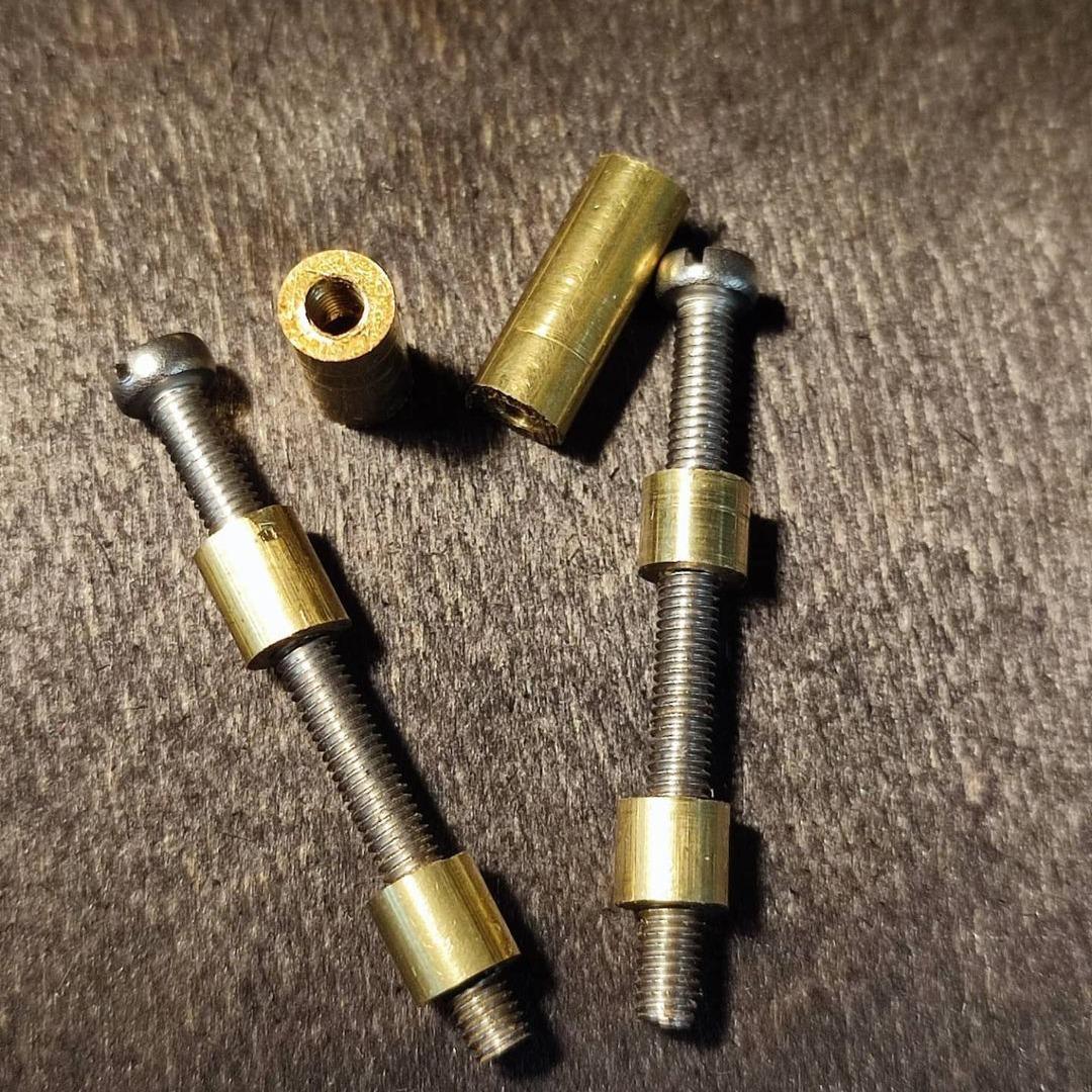 

10 шт./лот Болти Лавлесс Руків я Заклепка Руків я Прямого Ножа Гвинт Протилежний Замок Засувка Латунне/Нержавіюча Сталь Руків я Small