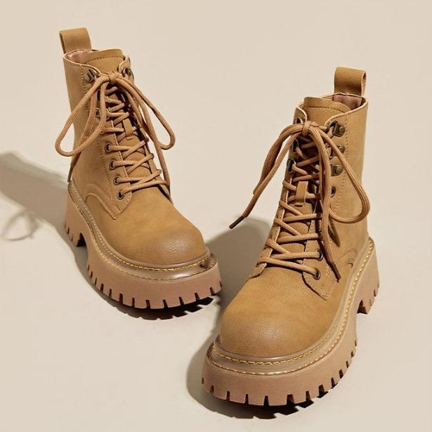 

Martin boots women s early autumn 2024 new British style short boots thick-soled retro locomotive boots fashion versatile single boots 35 чёрный