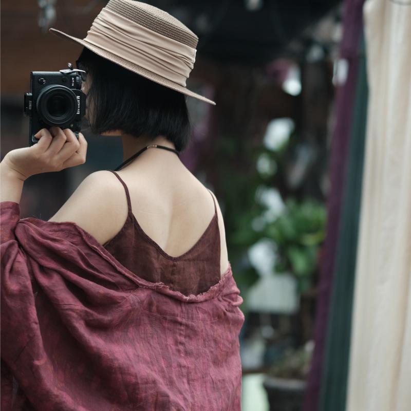 Versatile Ramie Loose Camisole with Frayed Edges - Zen Atmosphere, One Twist Red