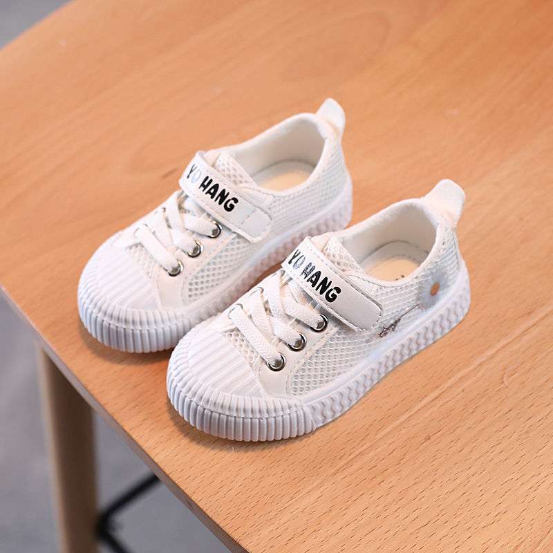 

Весна-лето 2025 новая детская одинарная обувь мультяшные кеды с маленькими ромашками для детей среднего возраста мягкая подошва дышащая повседневная обувь тренд 21 yards inner length 13cm