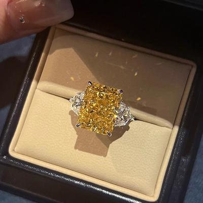 Luxury Light Luxury Large Carat Yellow Diamond Ring Super Flash Ice Flower Ceredian High Carbon Diamond Pendant Necklace Female Stud Earrings