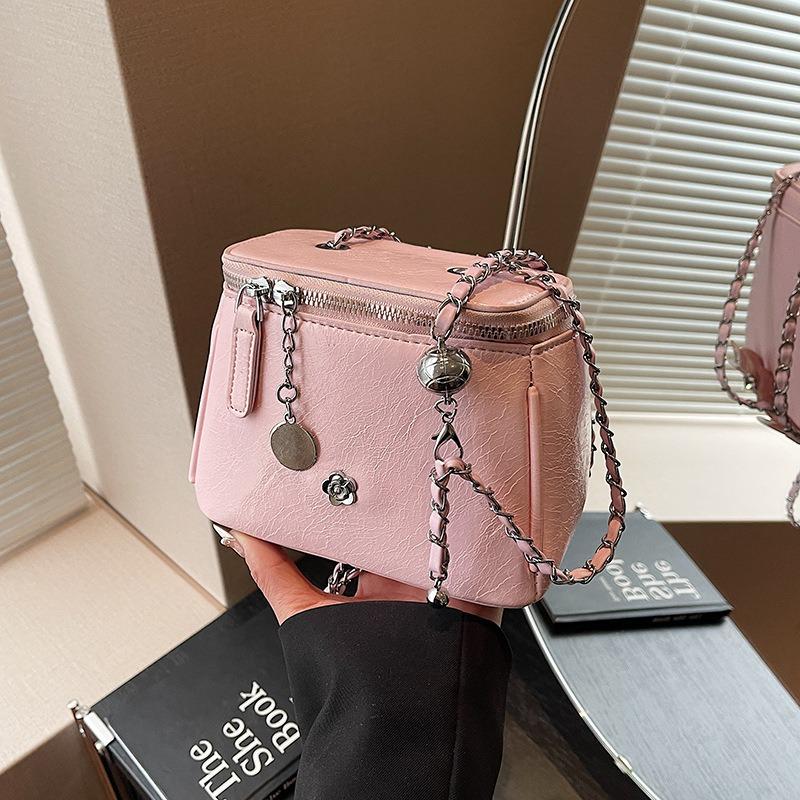 Fashion small bag women's new summer versatile chain messenger bag is now popular small square bag