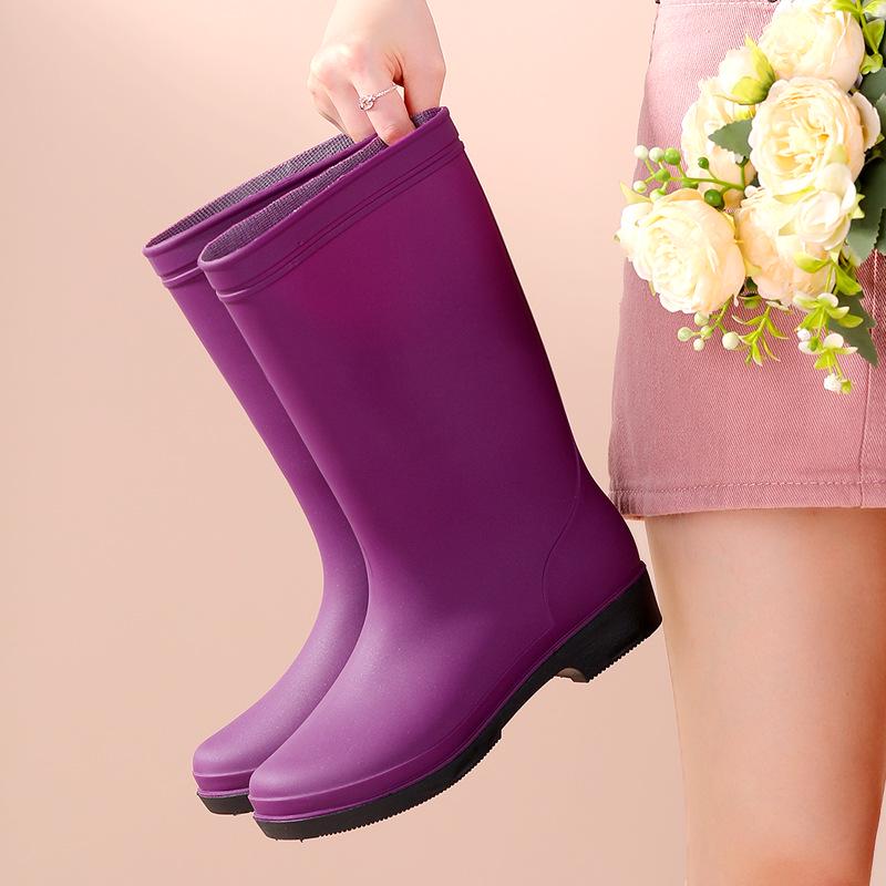 Women's British Fashion Mid-Calf Waterproof Rubber Rain Boots - Non-Slip, Warm Frosted Overshoes for Kitchens and More