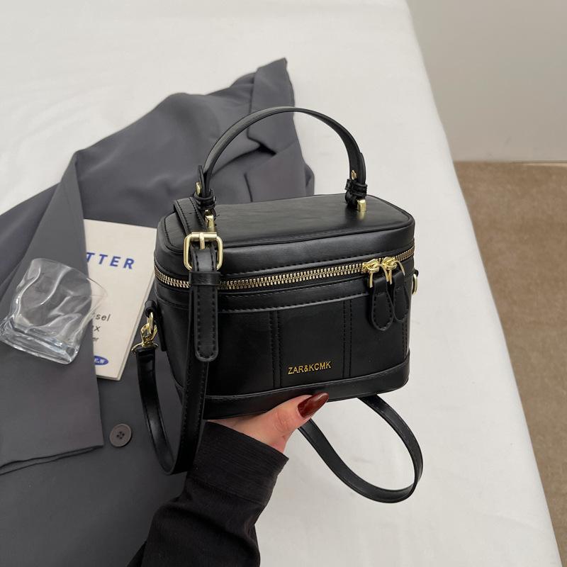 Popular small bag women's summer new versatile messenger bag box bucket bag