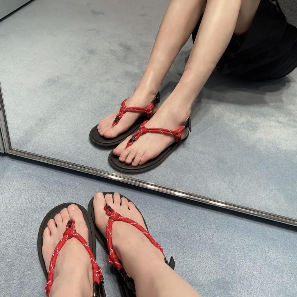 Leder Hanfseil Klettverschluss Flachboden Runde Zehe Flip-Flops Schuhe Damen tragen Sommer neu Strand Römersandalen