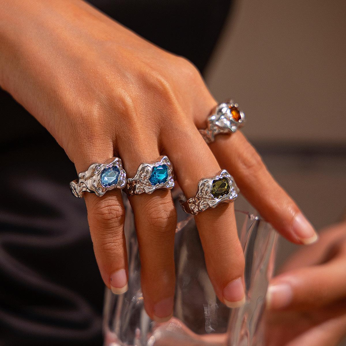 

4 шт. Винтажный стиль ретро плиссированные кольца набор Y2K аксессуары модные ювелирные изделия золото серебро цвет кристалл открывающееся кольцо