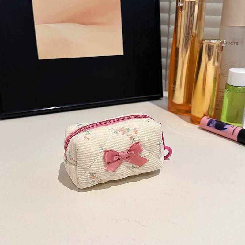 Ins Fashion Sweet Floral Makeup Bag for Girl Cute Print Flower Bow Cosmetic Bags Small Cute Lipstick Cable Earphone Storage Bag