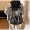 Autumn/Winter Retro Plaid Tote: Lightweight, Versatile, Large-Capacity Women's Crossbody Bag