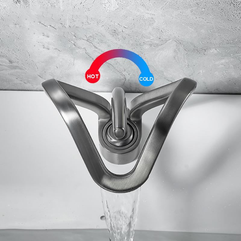 Basin Faucets Waterfall Bathroom Faucet Single handle Basin Mixer Tap Bath Black Faucet Brass Sink Water Crane Silver 855983