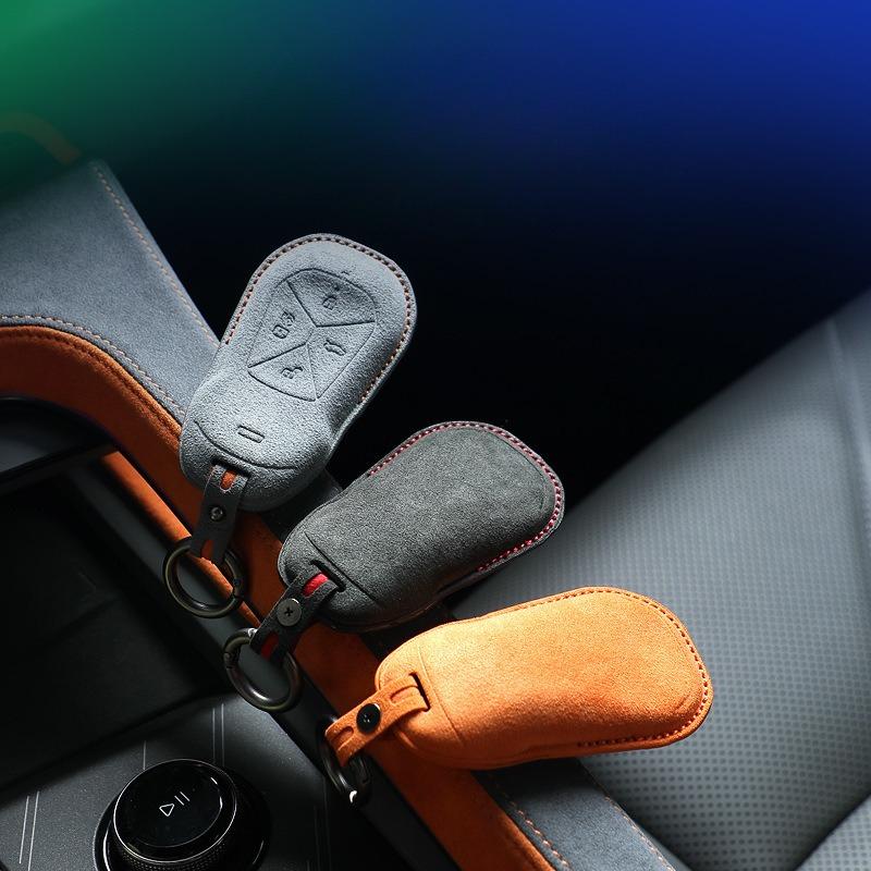 Premium Suede Leather Key Cover Case for Xpeng G9 / P7 / G6 / P5 / MONA M03 (2024) - Protective Key Fob Shell Keychain