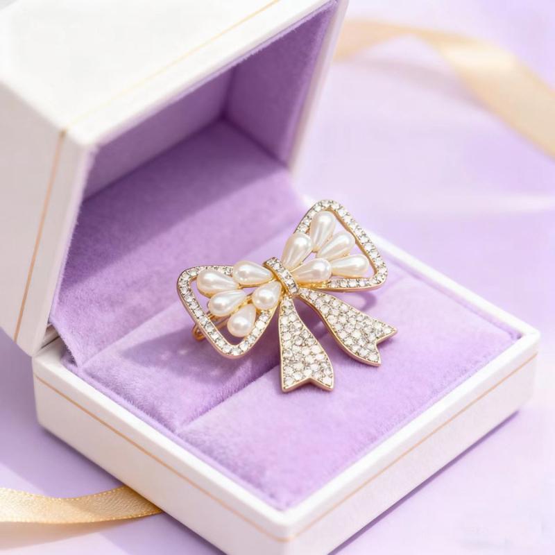 Bow Pearl Brooches For Women Clothing Coat Jewelry Accessries Gifts