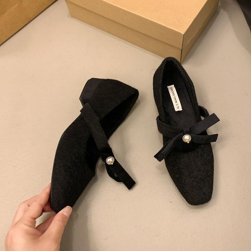 Bogen grauwollene Einzelschuhe Damen Winterwollschuhe tragen sanfter Feenwind dicker Absatz Innenhöhe Mary Jane Schuhe