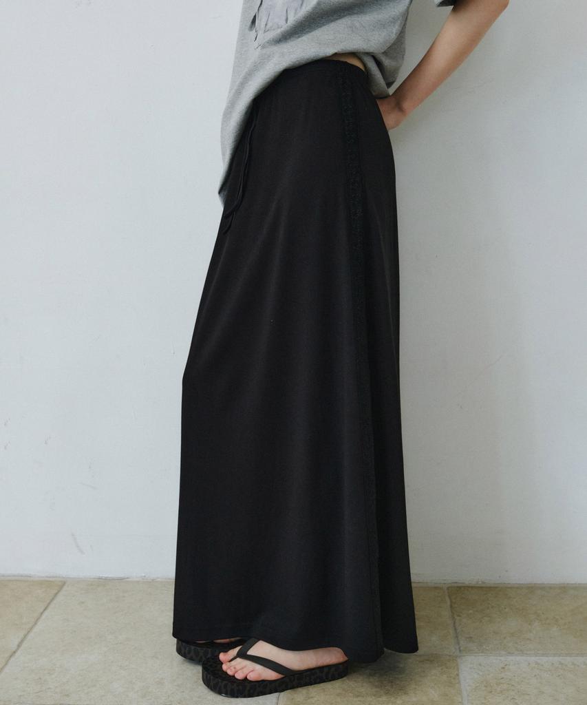 Mais Side Lace Banding Long Skirt / Black