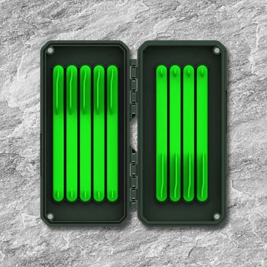 Krabice na rybářské náčiní s 9 magnetickými nástrahami typu stick bait, háčky, vícekomorovým designem, vodotěsným úložným pouzdrem, organizér na rybářské náčiní