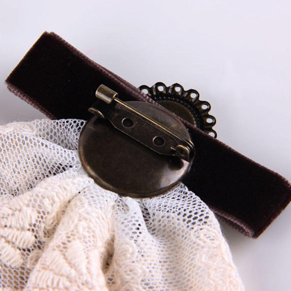 Gifts Delicate Vintage Lady Women Queen Velvet Pearl Elegant Lace Brooch Cameo Girls Brooch