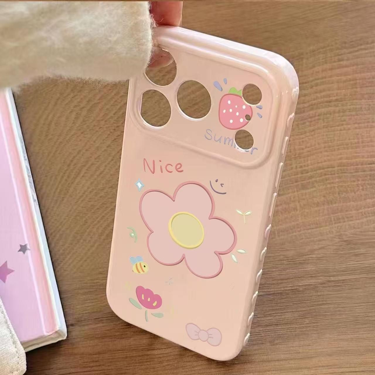 

English Strawberry Flower Heart Phone Case for iPhone 17 Pro Max & Apple 16/15/14 Plus iPhone 14