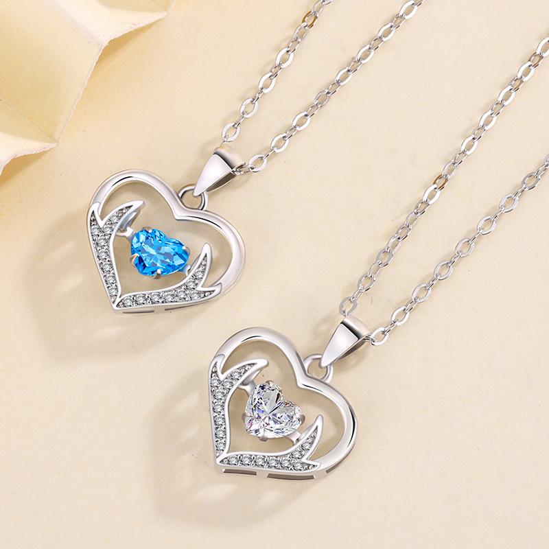 Deer Agile Necklace for Women, Simple Love Heart-shaped Small Elk Antler Pendant Collarbone Chain