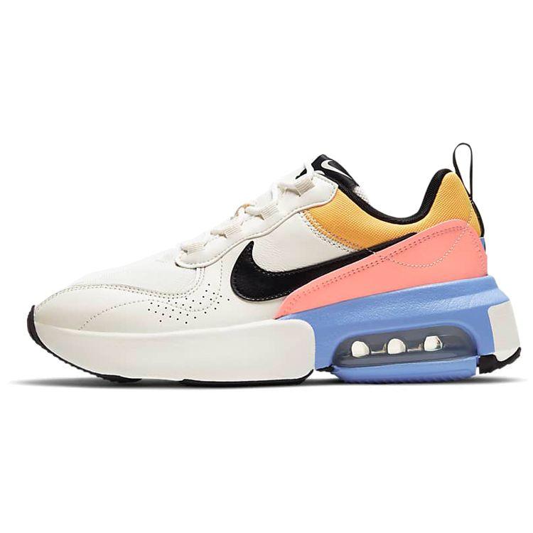 

Женские кроссовки Nike Air Max Verona Sail Royal Pulse кремово-черные CW7982-100