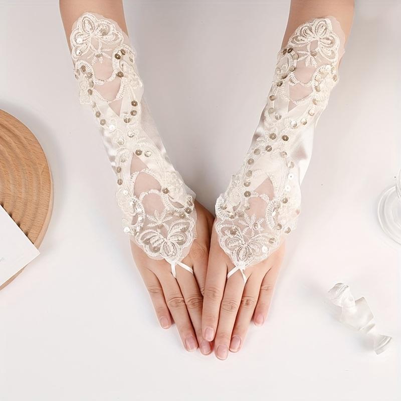 

Cut-Out Long Rhinestone Wedding Gloves with Finger Hooks Fashionable and Comfortable Arm Sleeves