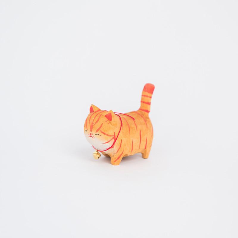 

Wooden Cat Handcrafted Carving Modern Art Desktop Decor For Gift Giving оранжевый