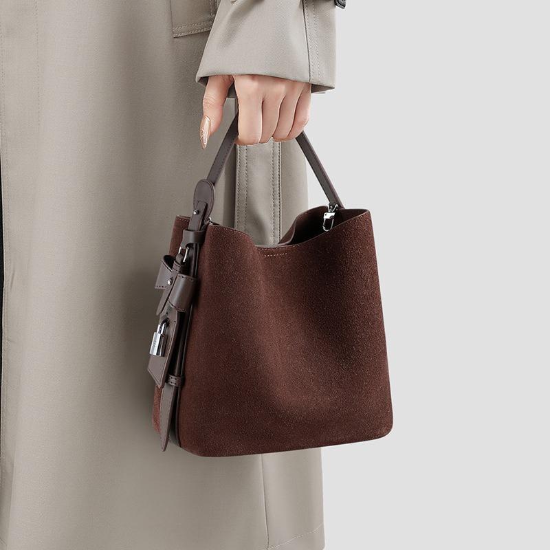 New frosted flannel bucket bag, Maillard retro style handbag, exquisite commuter shoulder messenger bag