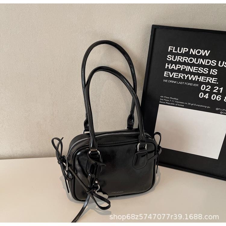 Retro pillow bag women's high-end sense small fresh handbag fashion literary bowling bag single shoulder messenger bag