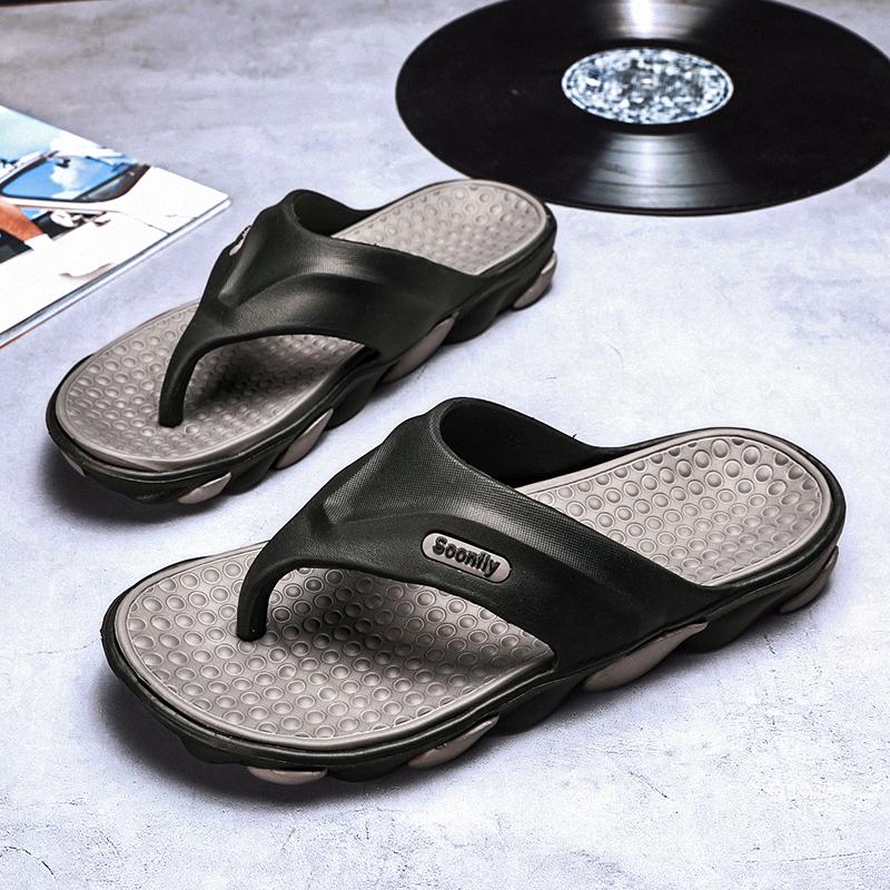 Flip Flops for Men Breathable Sandals Outdoor Slippers Summer Beach Sandals Quick Dry Shoes Men Casual Slippers
