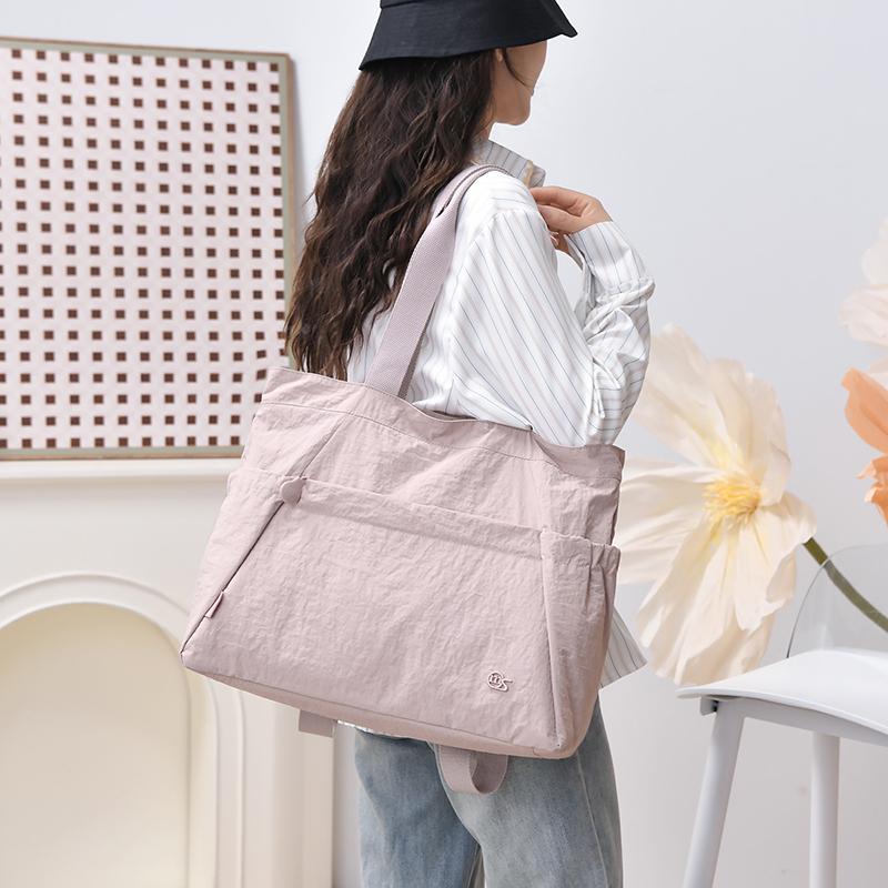 Large Capacity Nylon Tote Bag for Women, Lightweight Waterproof Shoulder Handbag with Multiple Pockets for Travel and Daily Commute
