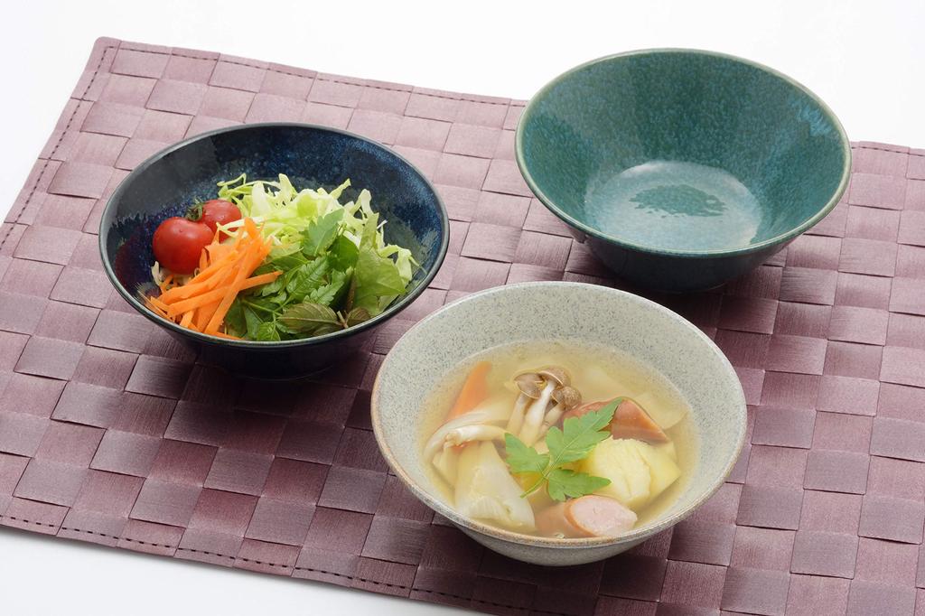 Medium-sized bowls in blue, white, and green, 370ml, natural color (set of 3).