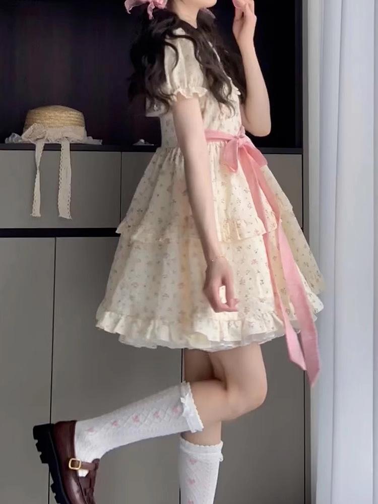 Women's Summer Floral Doll Collar Dress with Puff Sleeves and Waist-Cinched Fluffy Skirt