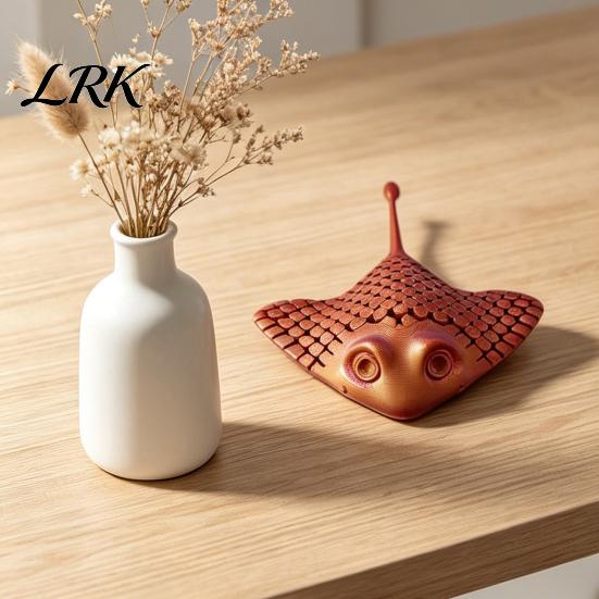 Manta Ray Toy 3D Printed Fidget Toy, Articulated Stress Relief Ocean Sea Creature Figurine Flexible Animal Figurine, Desk Decoration for Home Office