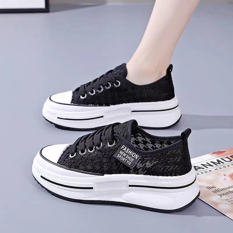 Thick baseplate shoes women's summer and autumn thin breathable mesh casual shoes 2025 new versatile summer and autumn mesh shoes little white shoes