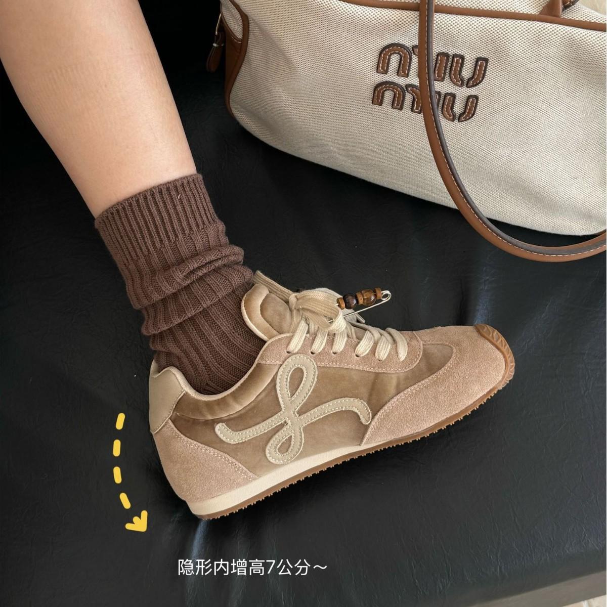 

DAPAI SHOW 7cm inner height increase version retro German training shoes small crooked head mandarin duck shoelaces casual shoes women s Forrest Gu 39