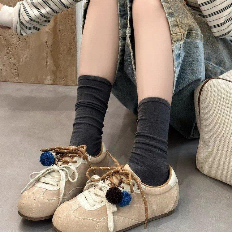 Pine cone new inner height increase retro soft-soled ballet training shoes 2025 new versatile breathable Forrest Gump board shoes women