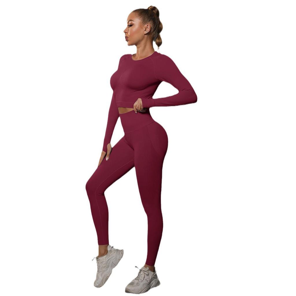 European-American Seamless Peach Lift Yoga Suit: Women's Two-Piece Running & Fitness Set.