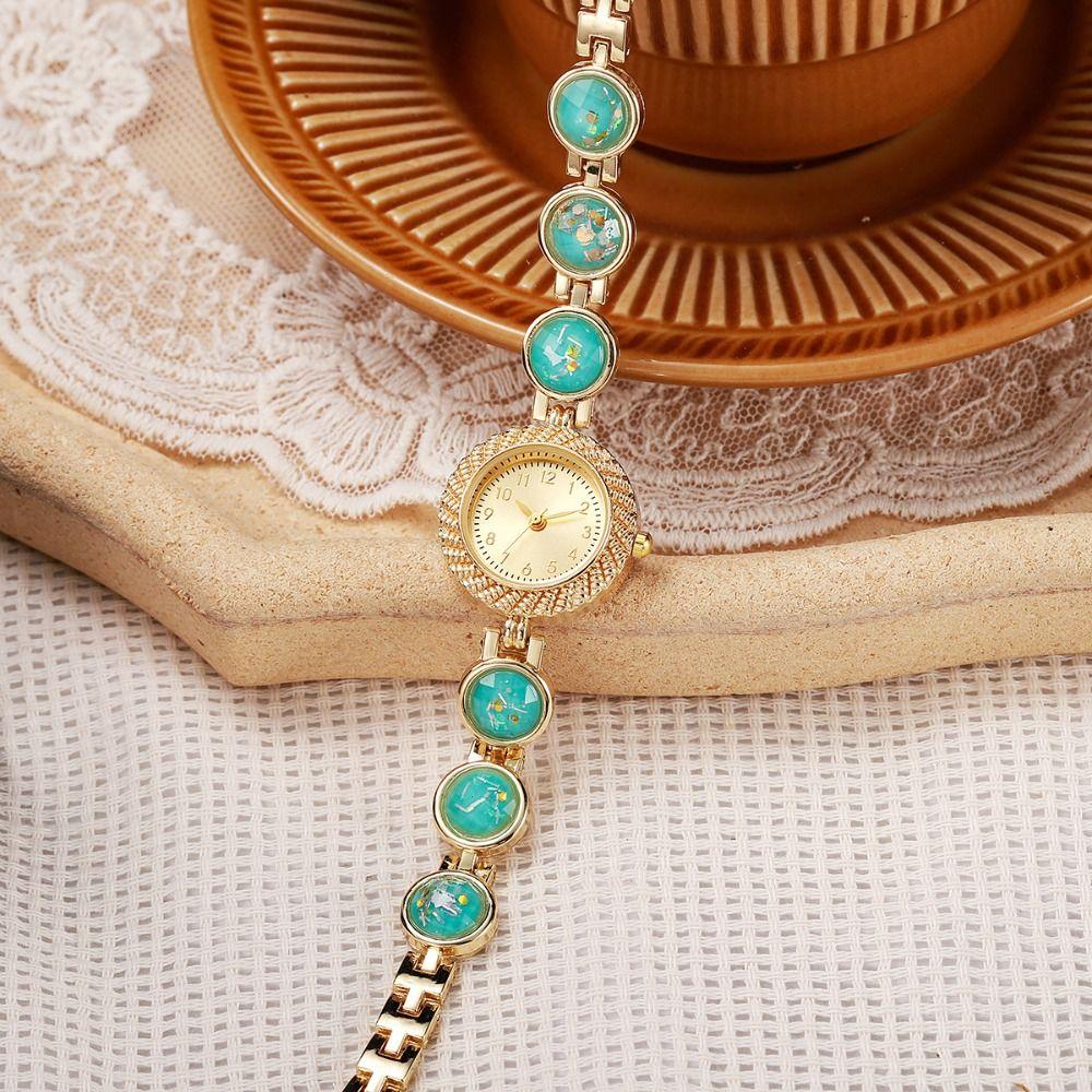 Gold Rhinestone-Inlaid Ladies Quartz Watch Heart Bracelet Elegant Quartz Watch Festive Occasion