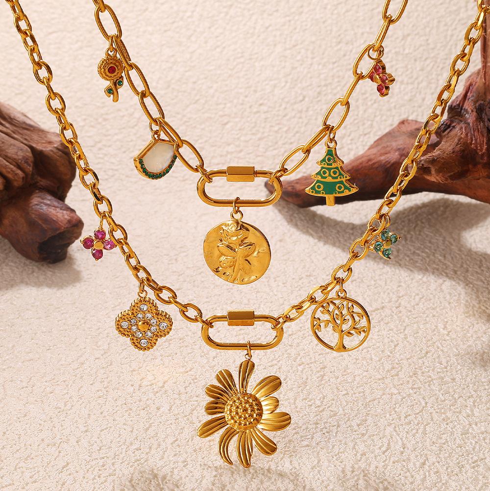 Personalized Stainless Steel Necklace Gold Fashion High Sense Clover Pepper Design Sense Temperament Necklace Jewelry