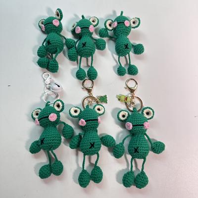 Handmade Wool Knitted Pendant Frog Cartoon Keychains Crocheted Keys Bag Pendant Handmade Knitted Doll Cute Cartoon Car Bag Decor