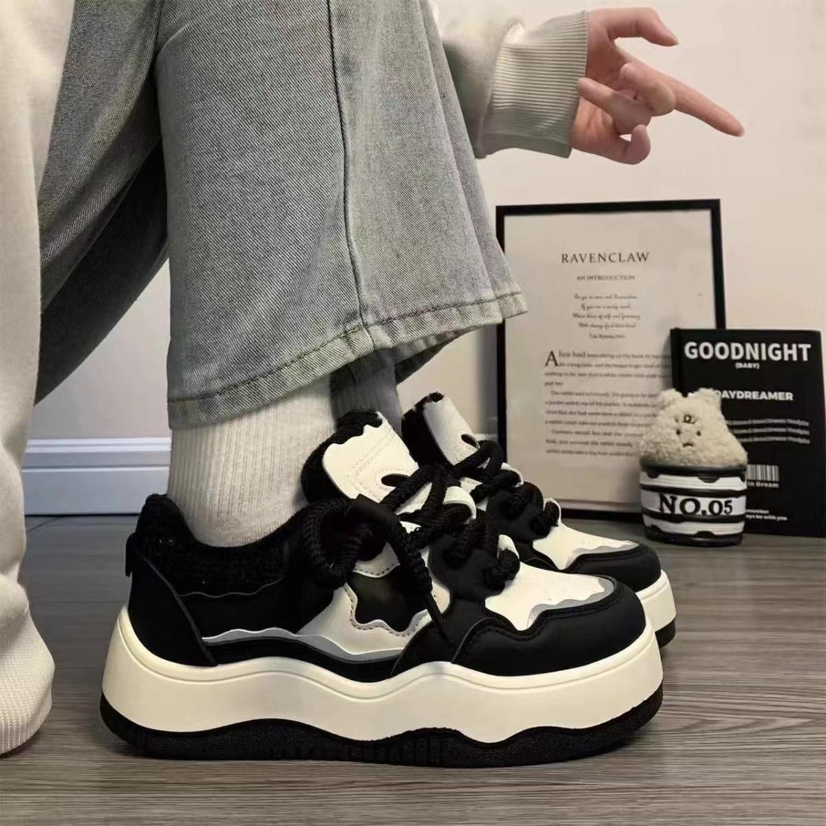 

Звездная платформа повседневные одинарные туфли женские 2024 осень взрыв нишевый дизайн студенческие универсальные кожаные панели туфли 40