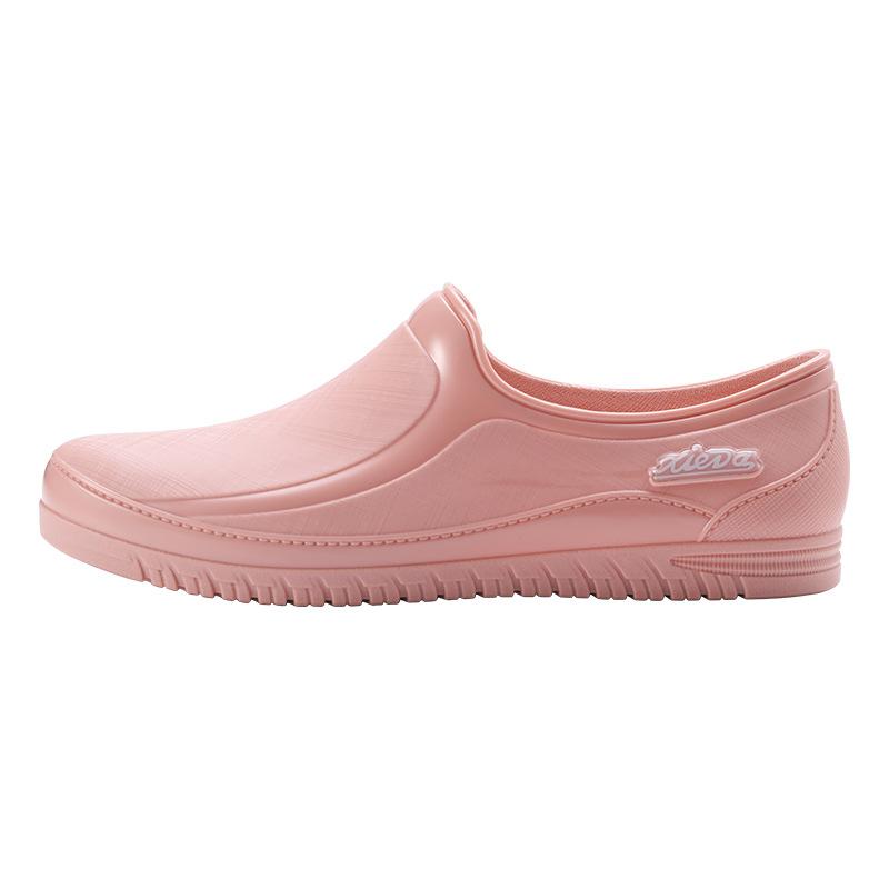 Low-top water shoes women's non-slip fashion new adult outdoor waterproof shoes kitchen shallow mouth work shoes