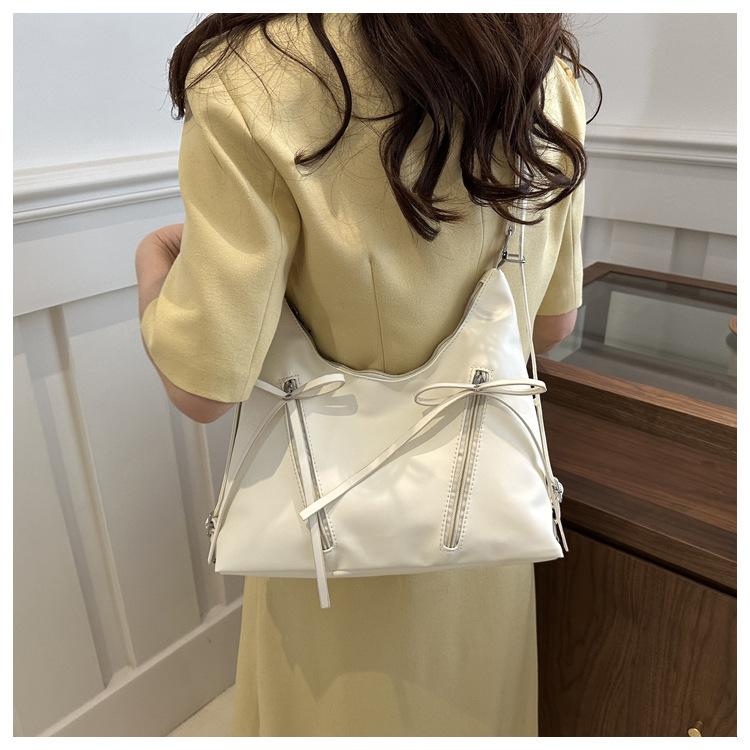 

Korean niche backpack women s 2025 new cool silver tote bag casual large-capacity shoulder bag backpack