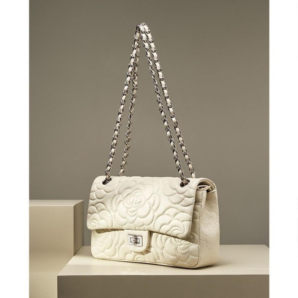 Xiaoxiangfeng Camellia Head Layer High Goatskin Leather Rhombus Women's Bag Premium Texture Chain Bag Shoulder Messenger Bag