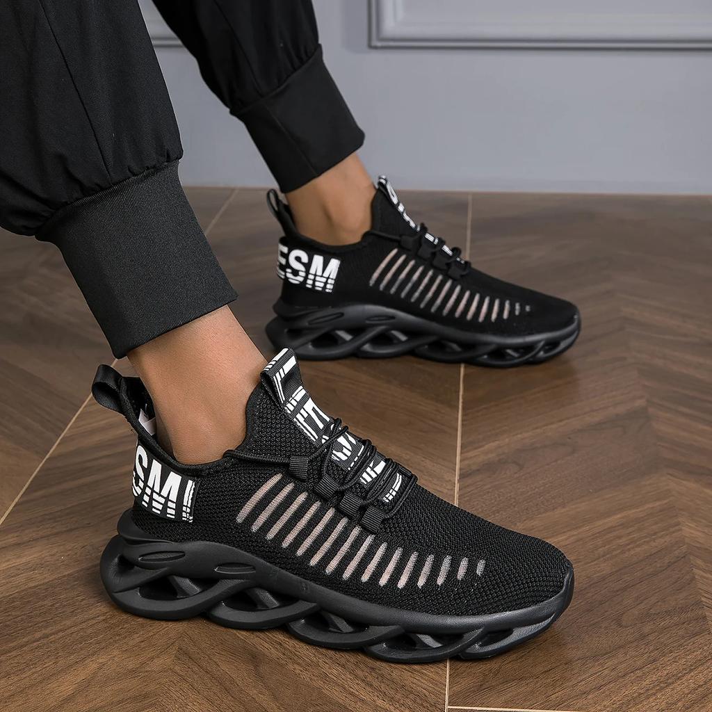 Fashionable Platform Sneakers for Man Breathable Mesh Size 36-46 Black Running Shoes Summer Comfortable Casual Men’s Sneakers