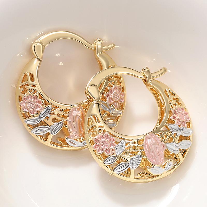 

Huitan Модные серьги-кольца из металла с полым цветочным дизайном для женщин, свадебная вечеринка, помолвка, повседневные роскошные аксессуары, подарок