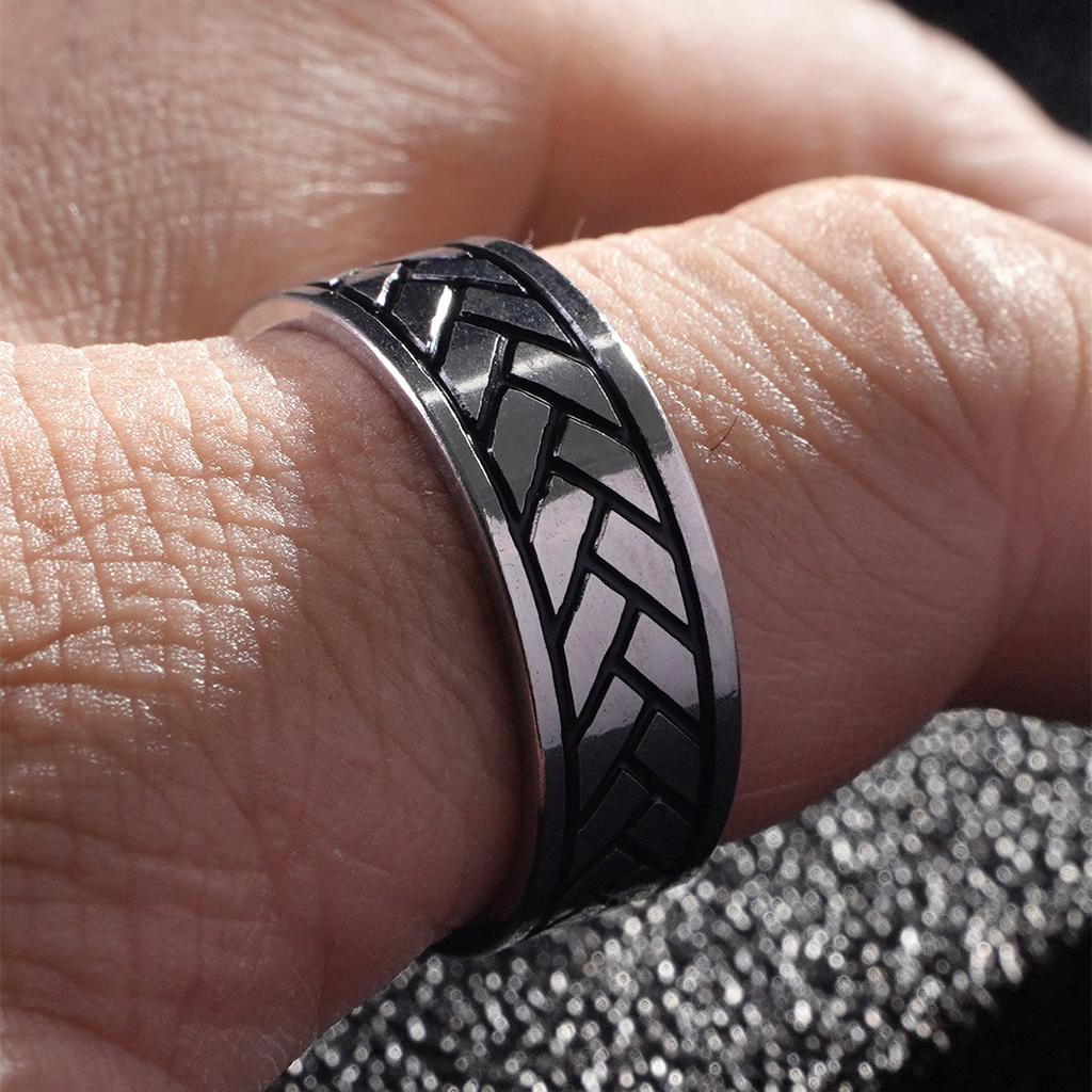 New Vintage 8mm Black Pattern Ring for Men and Women