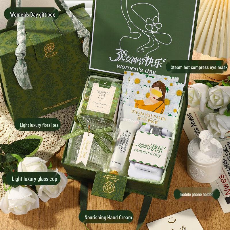 Women s Day Deluxe Gift Set