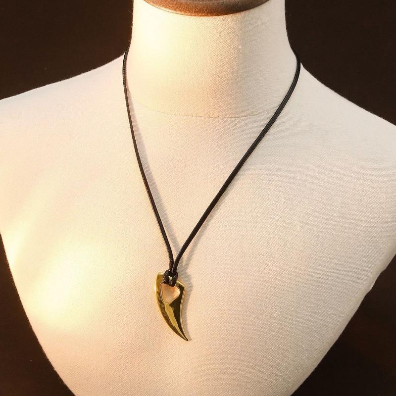 Wolf Tooth Pendant Necklace Hip-hop Necklace Retro Couple Accessories