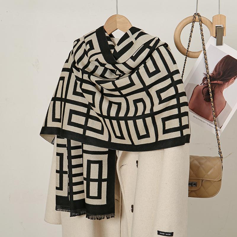 Winter Warm Printed Cashmere Scarf for Women Thick Feathered Edge Blanket Wraps Pashmina Bufanda Tassel Female Long Foulard