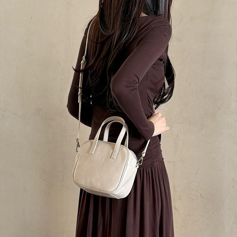 

Pillow Bag Boston 2026 New All-matching Retro Authentic Leather Portable Square Cross-body Women s Cowhide 18x9x16 білий